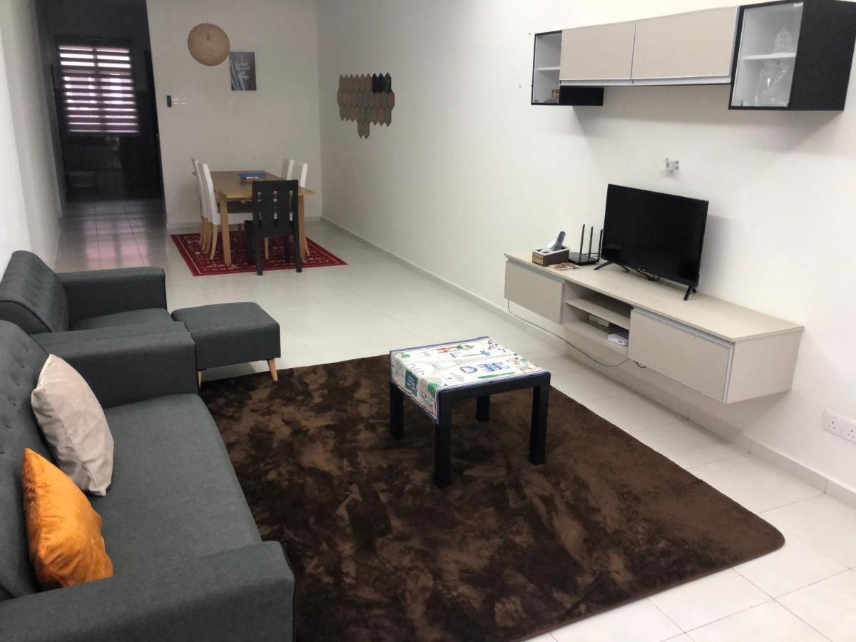 Evergreen 1 Homestay Kuantan Bagian luar foto